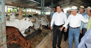 Visita Laboratorio de Biotecnología y Reproducción Animal del CEAGANA en San Pedro de Macorís